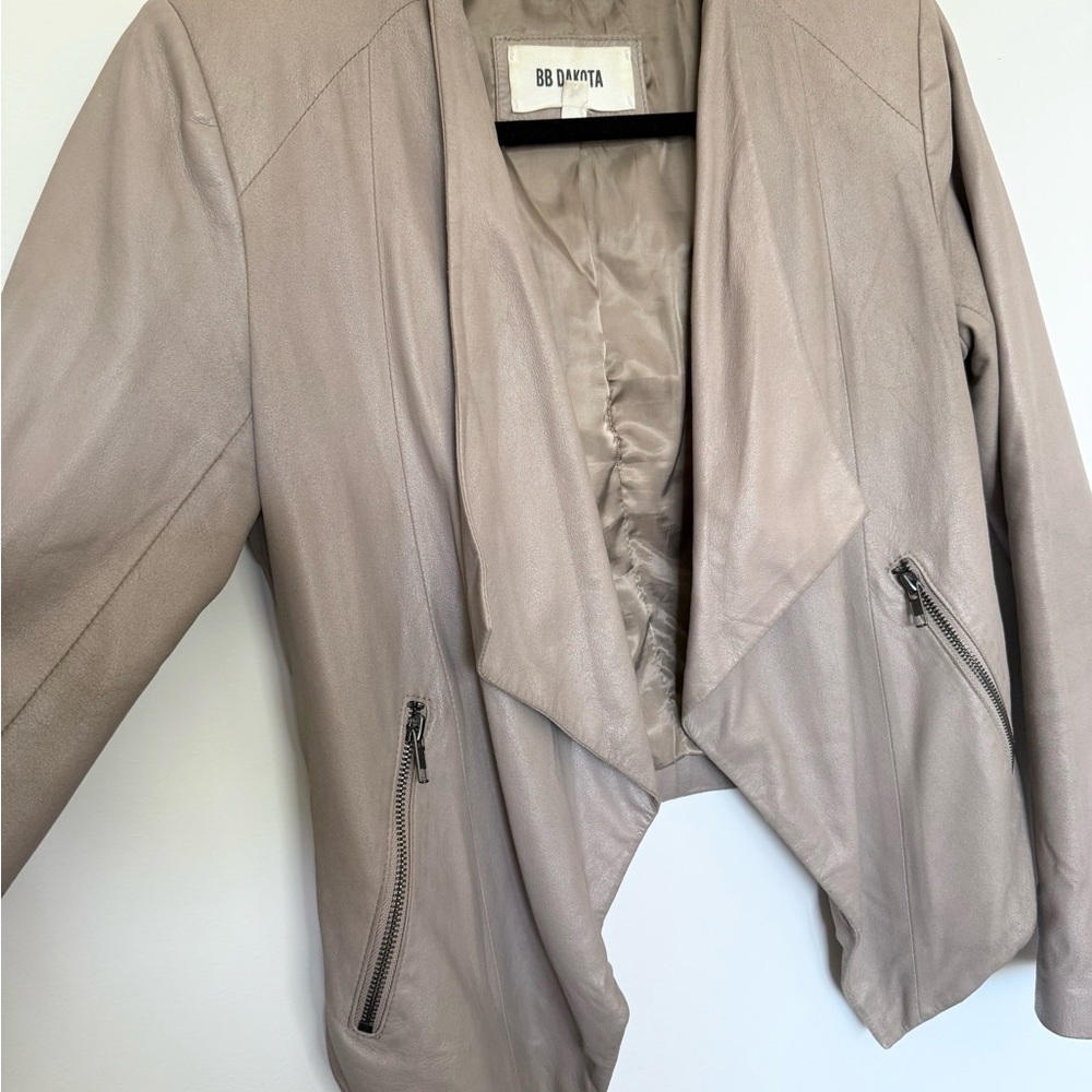 BB Dakota Women's Taupe Leather Jacket - Picture 6 of 7